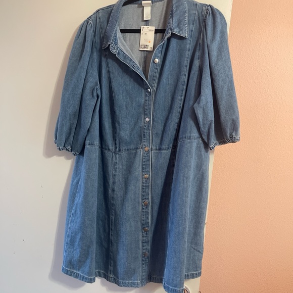 H&M Dresses & Skirts - H&M NWT Denim Button-Front Mini Dress, size XXL